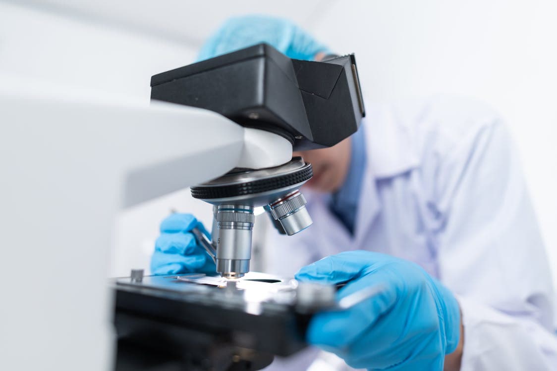 AI Accelerates Drug Discovery Pipelines